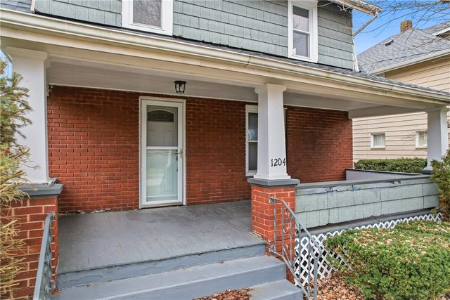 1204 Griswold St, Sharon, PA 16146