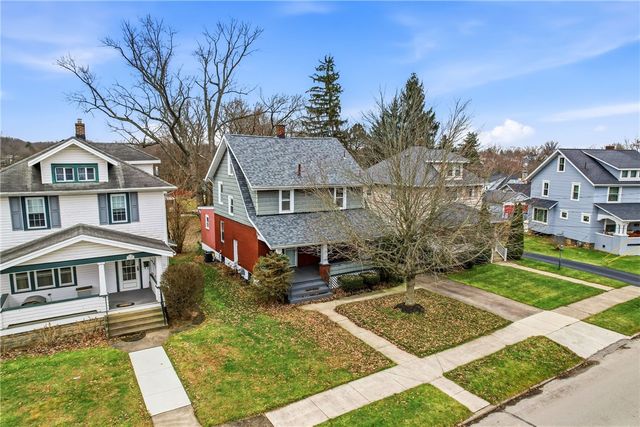 1204 Griswold St, Sharon, PA 16146