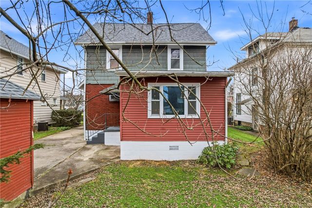 1204 Griswold St, Sharon, PA 16146