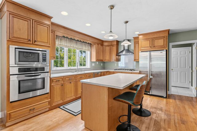 35 Mockingbird Hill Road, Windham, NH 03087