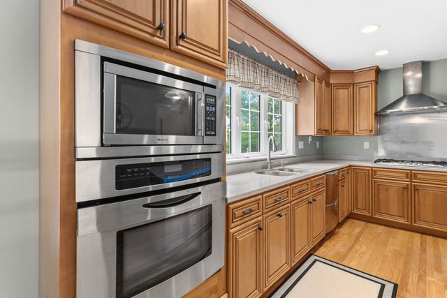 35 Mockingbird Hill Road, Windham, NH 03087