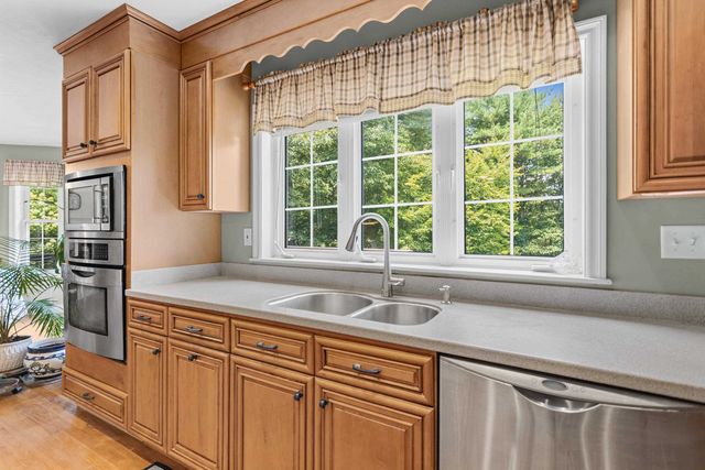 35 Mockingbird Hill Road, Windham, NH 03087