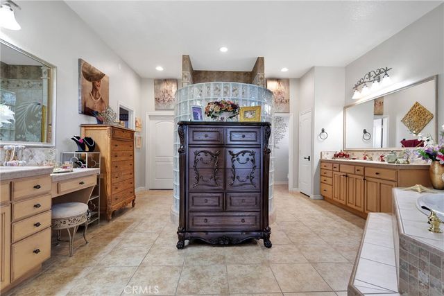 19189 Kanbridge, Apple Valley, CA 92308