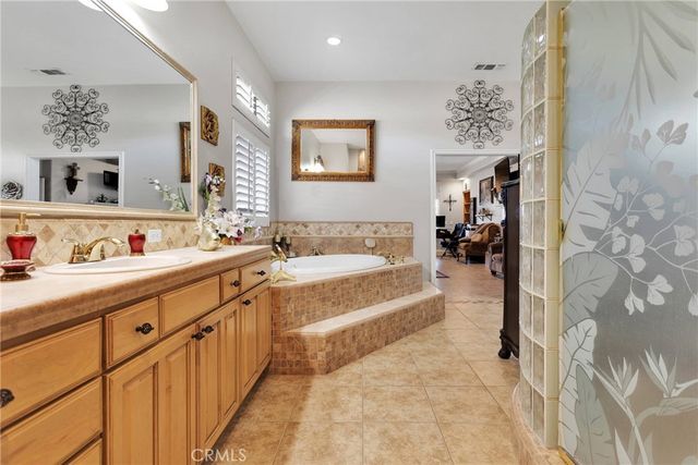 19189 Kanbridge, Apple Valley, CA 92308