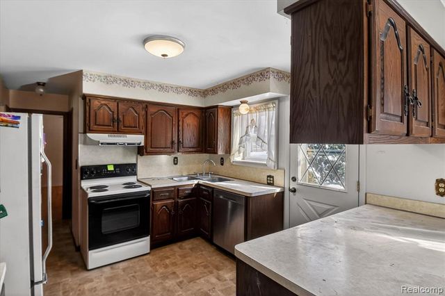 68730 Campground Road, Washington, MI 48095