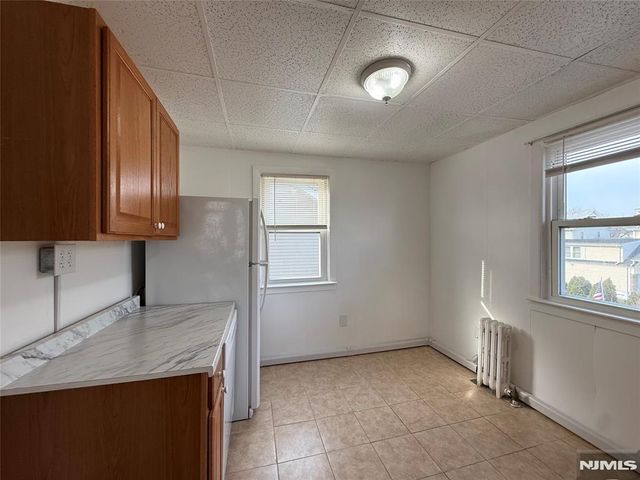 507 Lake Avenue 2nd fl, Lyndhurst, NJ 07071