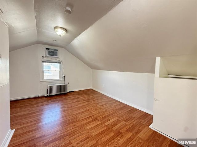 507 Lake Avenue 2nd fl, Lyndhurst, NJ 07071