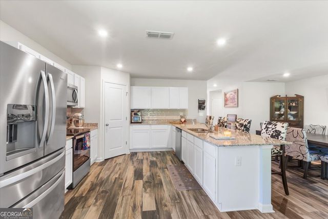 504 Pine Meadows Court, Macon, GA 31206