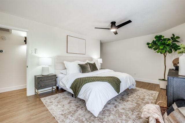 4020 Holland Avenue 211, Dallas, TX 75219