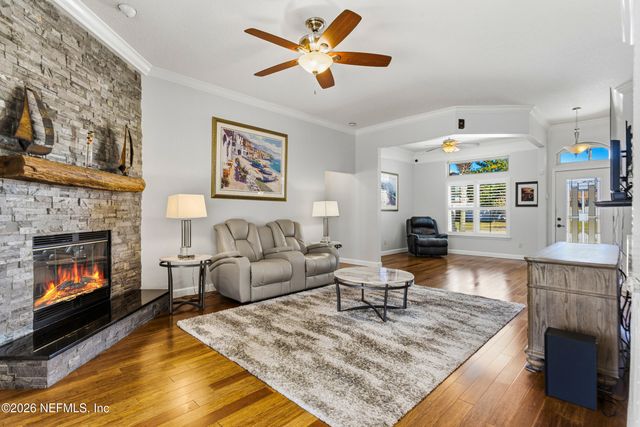 574 WHITFIELD Road, Jacksonville, FL 32221