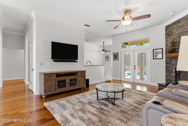 574 WHITFIELD Road, Jacksonville, FL 32221