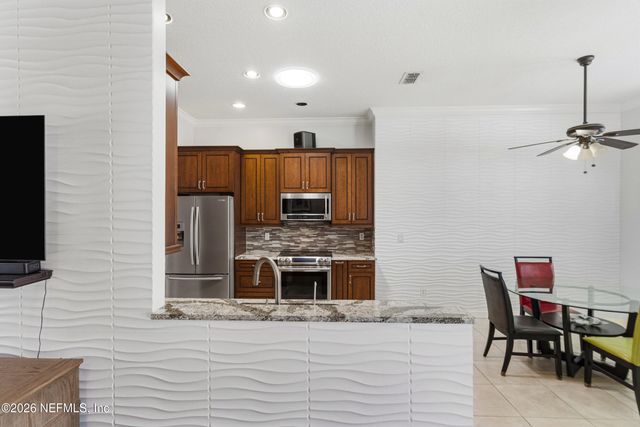 574 WHITFIELD Road, Jacksonville, FL 32221