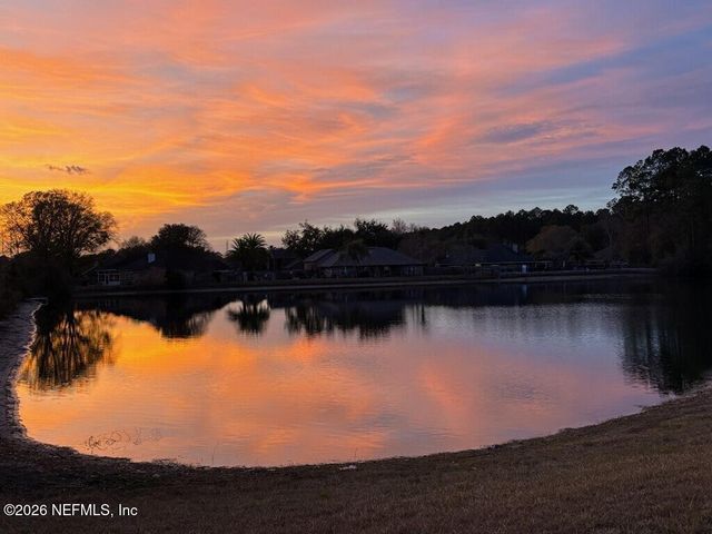 574 WHITFIELD Road, Jacksonville, FL 32221