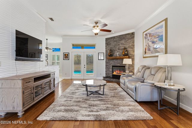 574 WHITFIELD Road, Jacksonville, FL 32221