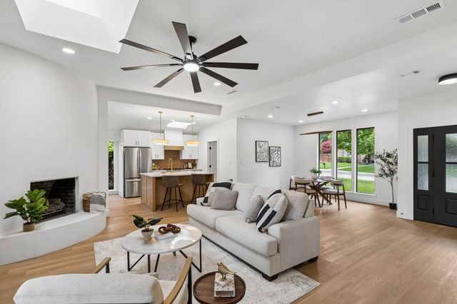 7220 Canongate, Dallas, TX 75248
