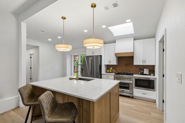 7220 Canongate, Dallas, TX 75248