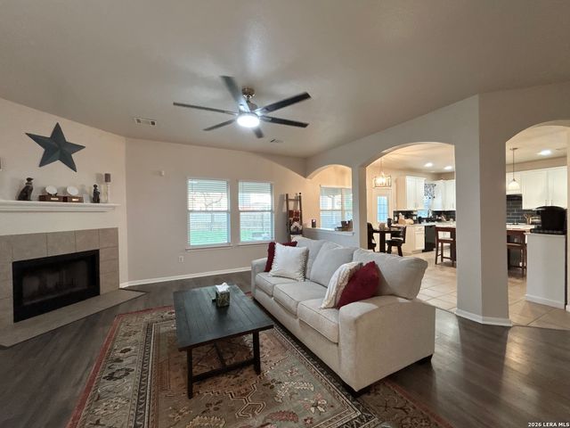 1114 BIRDIE CV, San Antonio, TX 78221