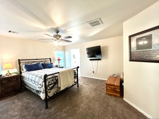 1114 BIRDIE CV, San Antonio, TX 78221