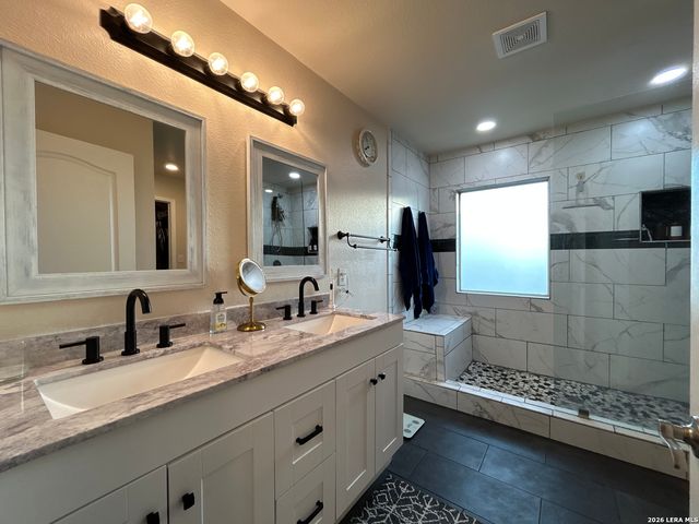 1114 BIRDIE CV, San Antonio, TX 78221