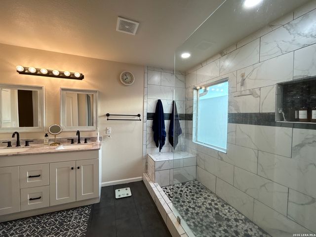 1114 BIRDIE CV, San Antonio, TX 78221