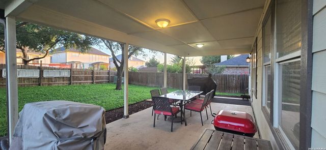 1114 BIRDIE CV, San Antonio, TX 78221