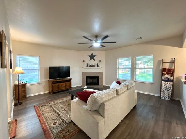 1114 BIRDIE CV, San Antonio, TX 78221