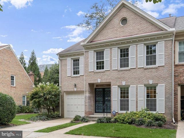 1558 MCLEAN COMMONS CT, Mclean, VA 22101