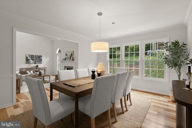 1558 MCLEAN COMMONS CT, Mclean, VA 22101