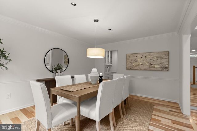 1558 MCLEAN COMMONS CT, Mclean, VA 22101