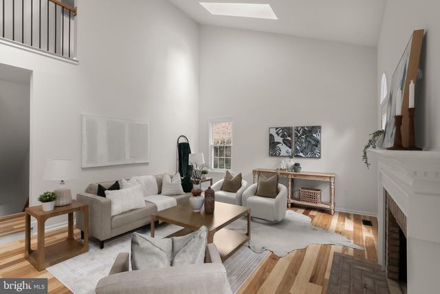 1558 MCLEAN COMMONS CT, Mclean, VA 22101
