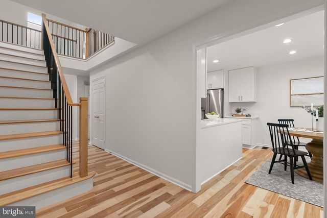 1558 MCLEAN COMMONS CT, Mclean, VA 22101