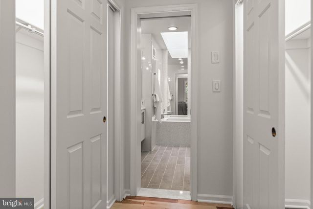 1558 MCLEAN COMMONS CT, Mclean, VA 22101