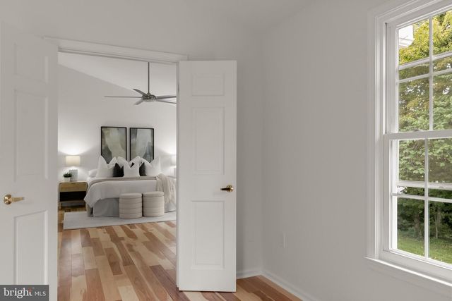 1558 MCLEAN COMMONS CT, Mclean, VA 22101