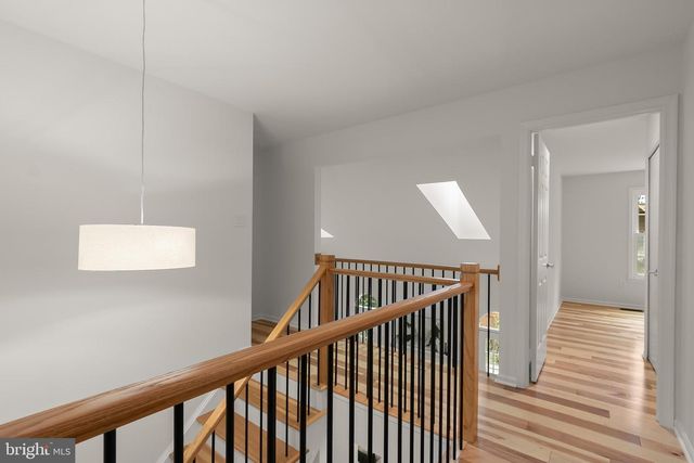 1558 MCLEAN COMMONS CT, Mclean, VA 22101