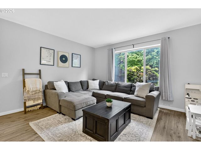 7937 Sw CAROL ANN Ct, Portland, OR 97224