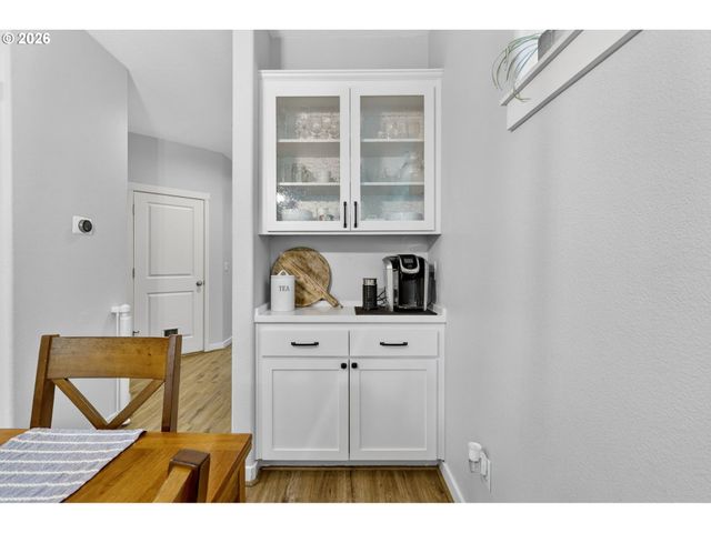 7937 Sw CAROL ANN Ct, Portland, OR 97224