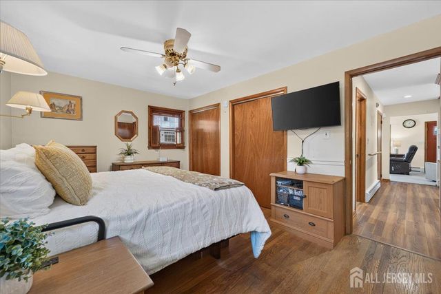 33 Newman Street, Metuchen, NJ 08840