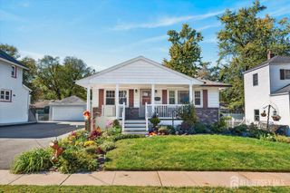 33 Newman Street, Metuchen, NJ 08840
