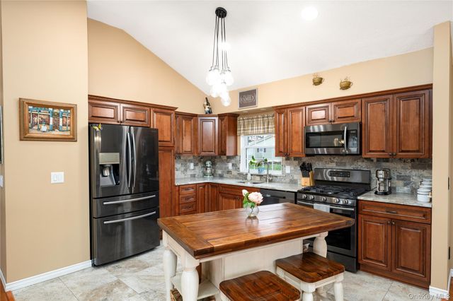 293 Garden Street, New Windsor, NY 12553