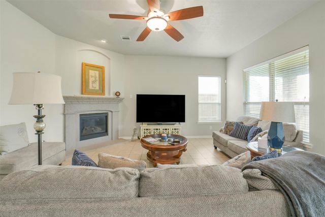 5014 Beech Fern Drive, Richmond, TX 77407