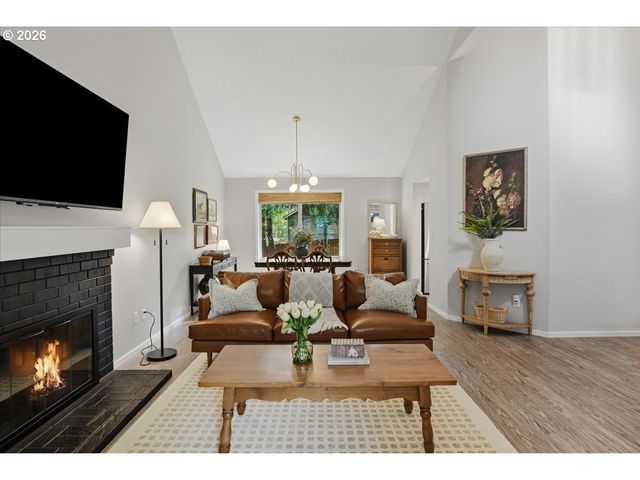 8908 Sw 50TH Ave, Portland, OR 97219