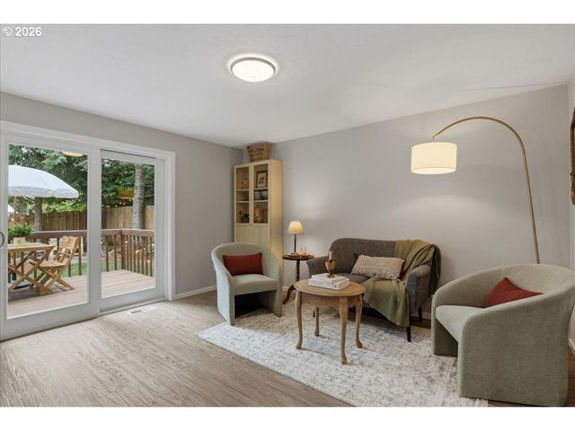 8908 Sw 50TH Ave, Portland, OR 97219