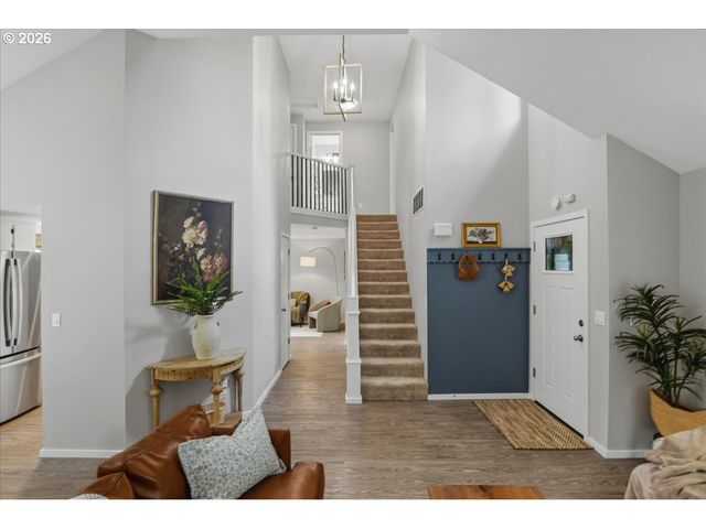 8908 Sw 50TH Ave, Portland, OR 97219