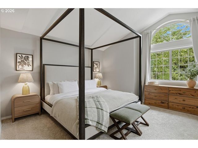 8908 Sw 50TH Ave, Portland, OR 97219