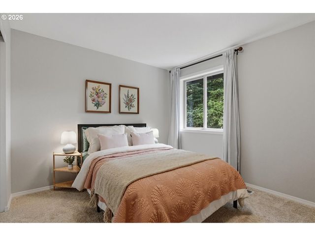 8908 Sw 50TH Ave, Portland, OR 97219