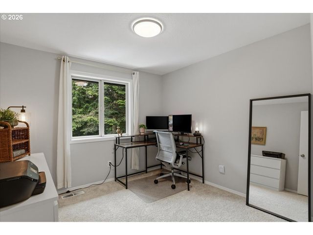 8908 Sw 50TH Ave, Portland, OR 97219