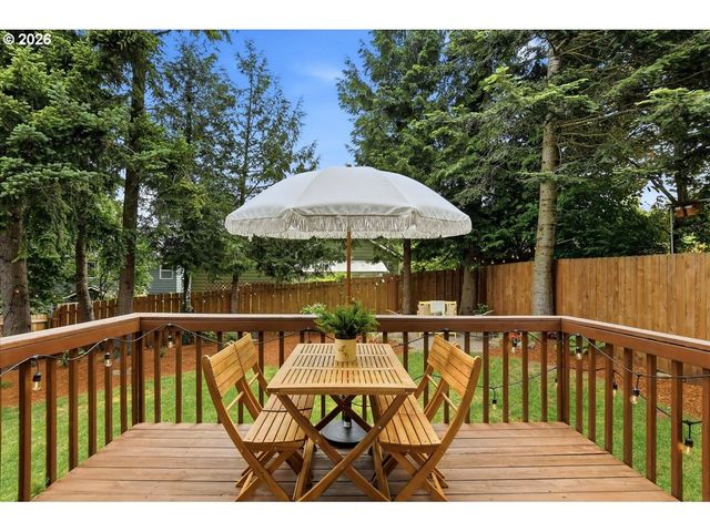 8908 Sw 50TH Ave, Portland, OR 97219
