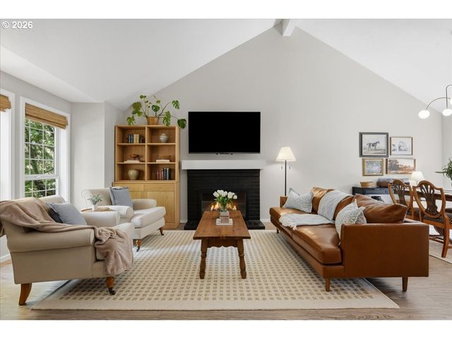 8908 Sw 50TH Ave, Portland, OR 97219