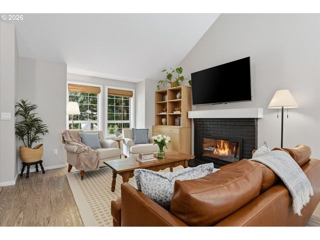 8908 Sw 50TH Ave, Portland, OR 97219