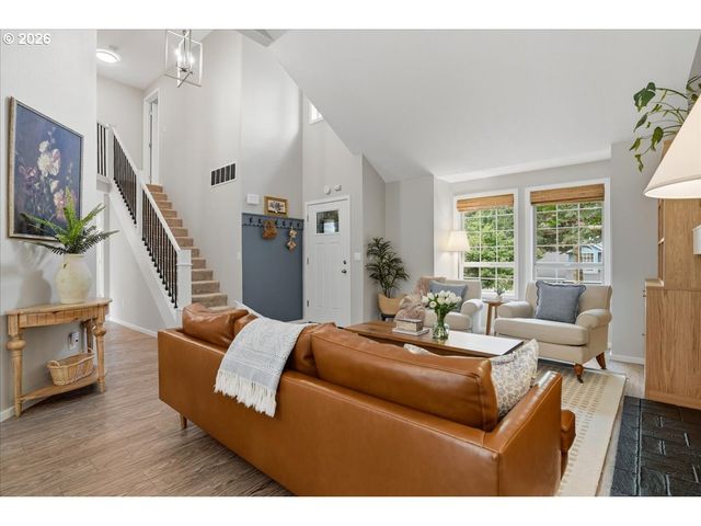 8908 Sw 50TH Ave, Portland, OR 97219